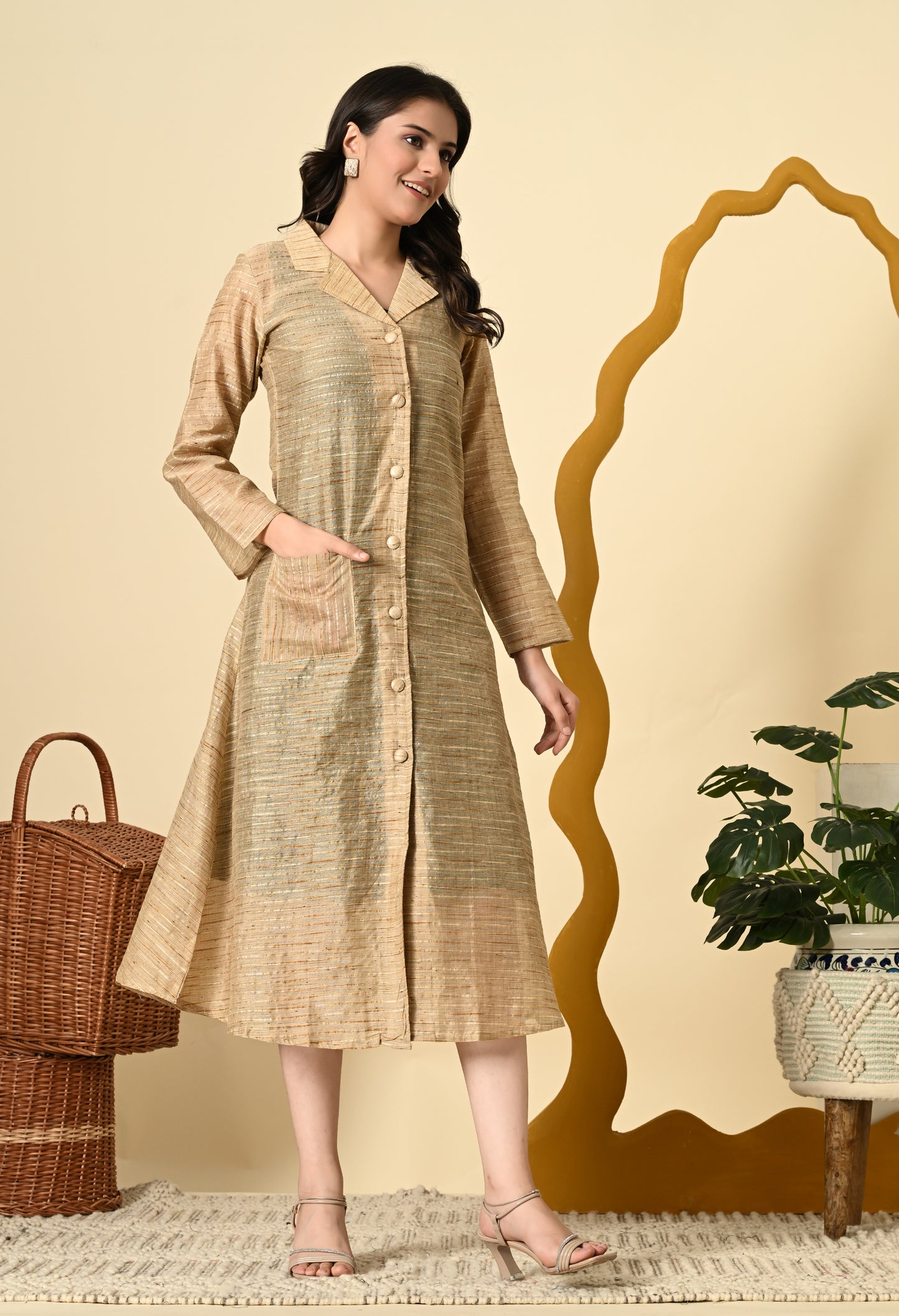 GREEN DRESS WITH LUXE GOLDEN JACKET