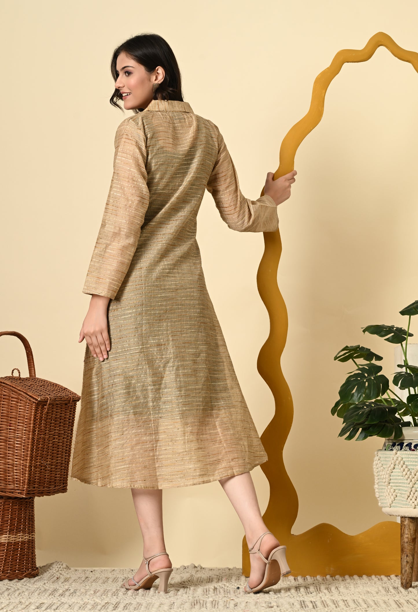 GREEN DRESS WITH LUXE GOLDEN JACKET