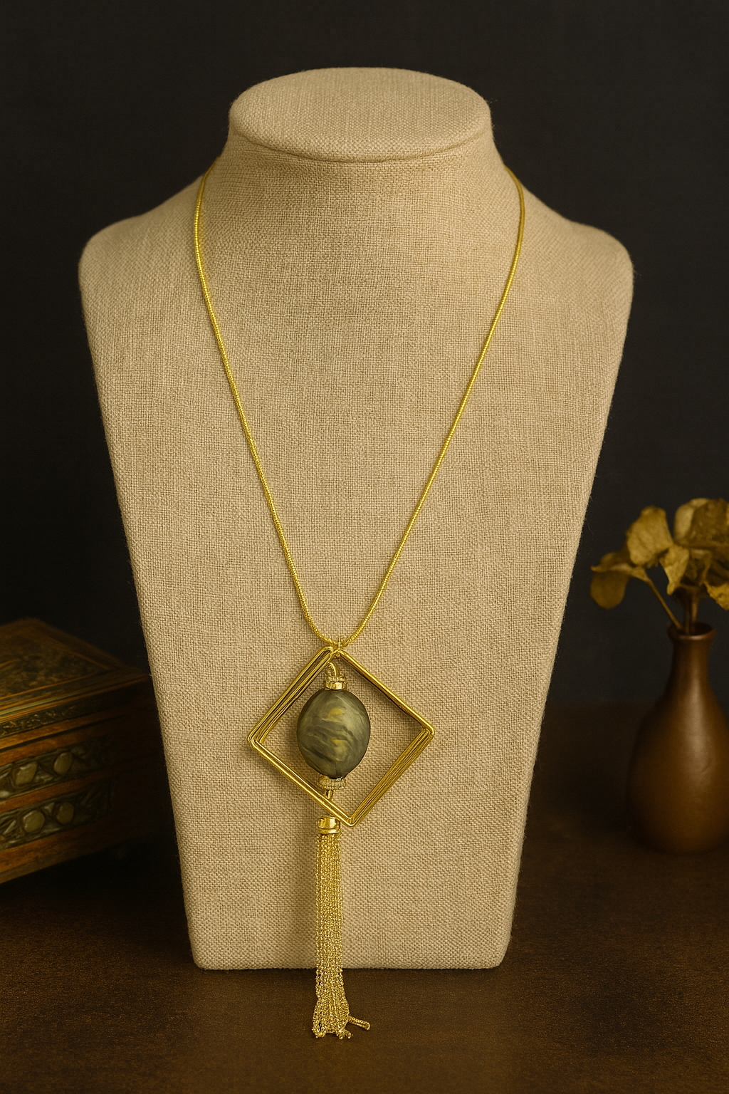 Green Geometric Tassel Pendant Necklace