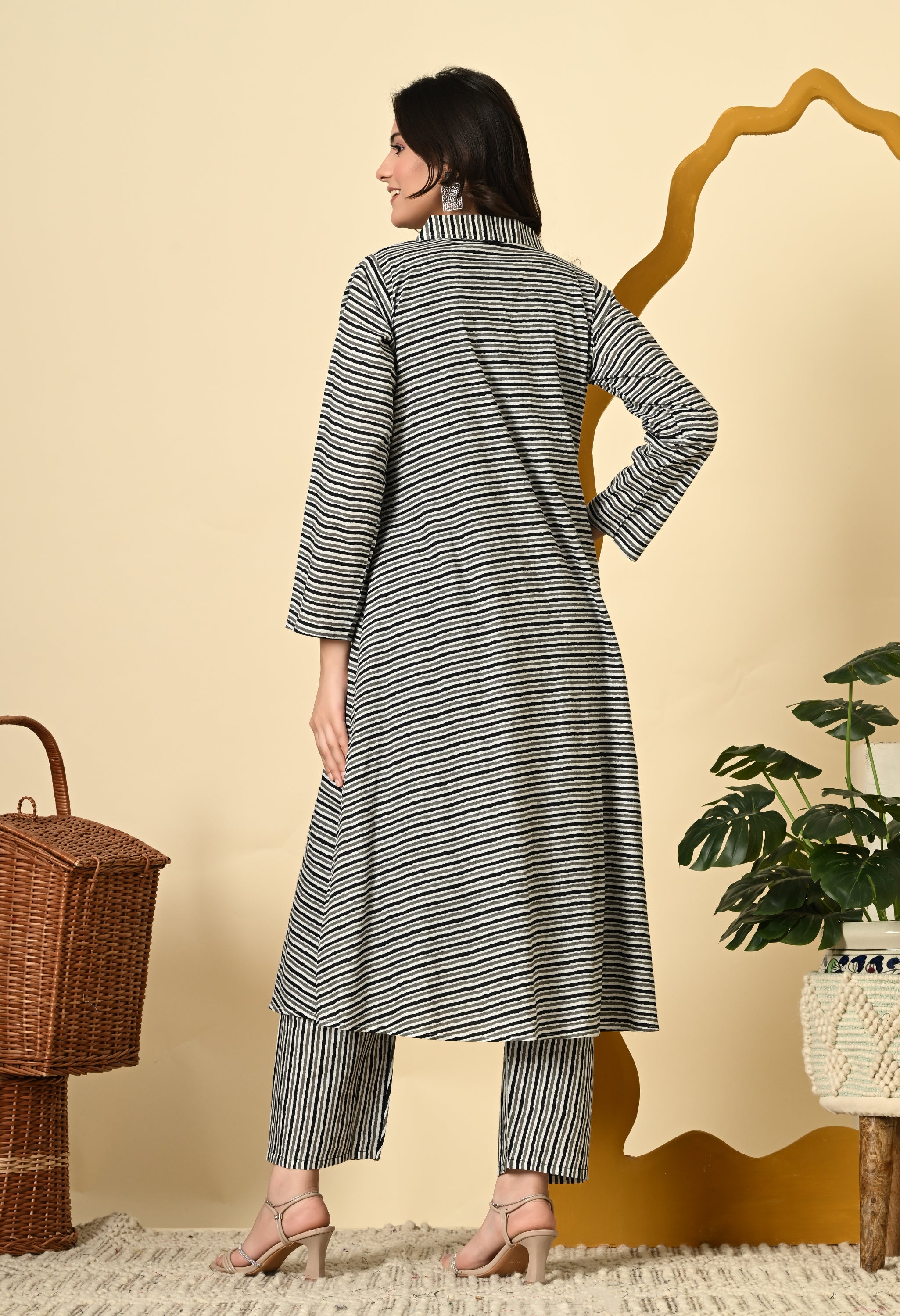 STRIPED CO-ORD SET