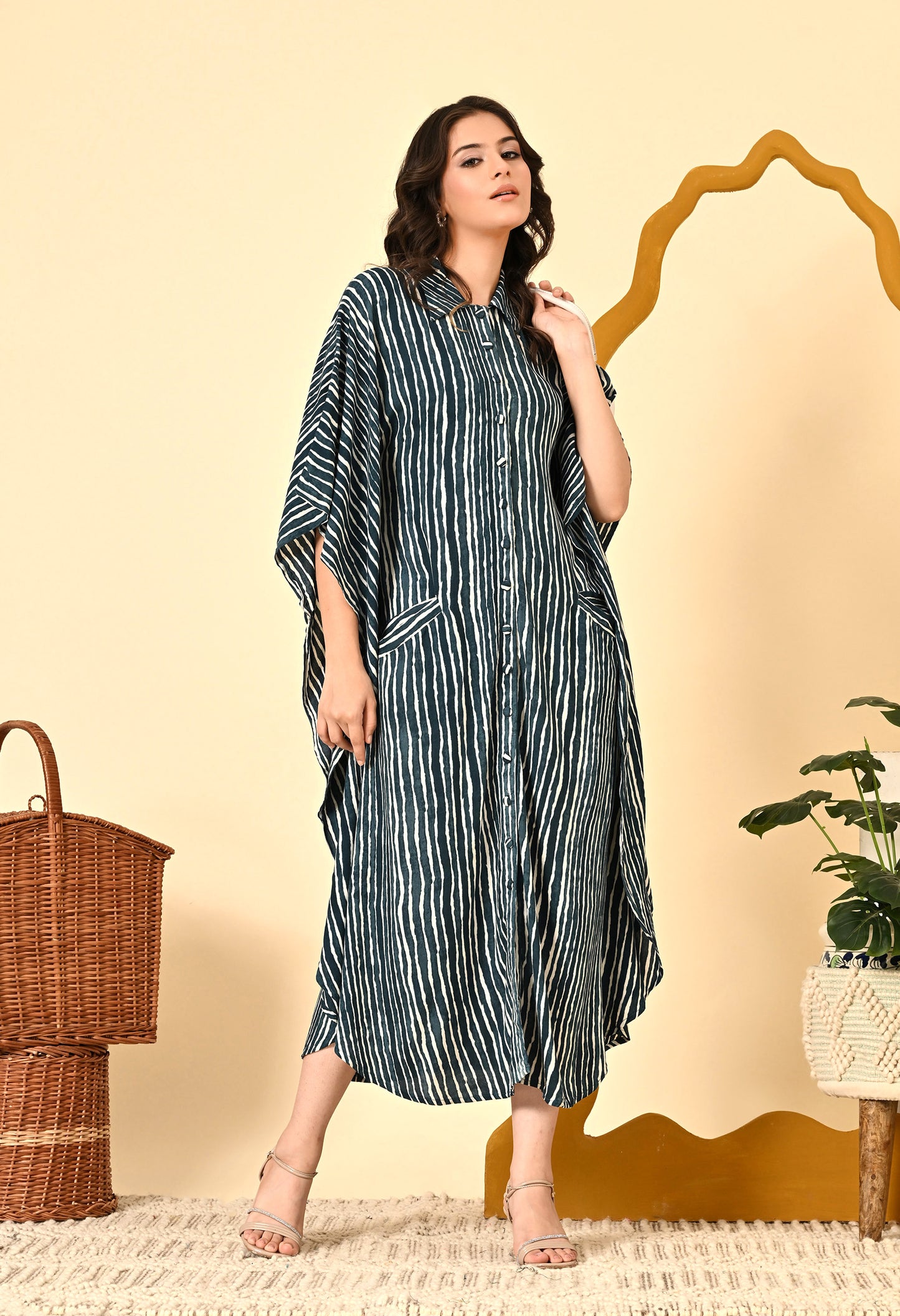 STRIPED KAFTANI DRESS