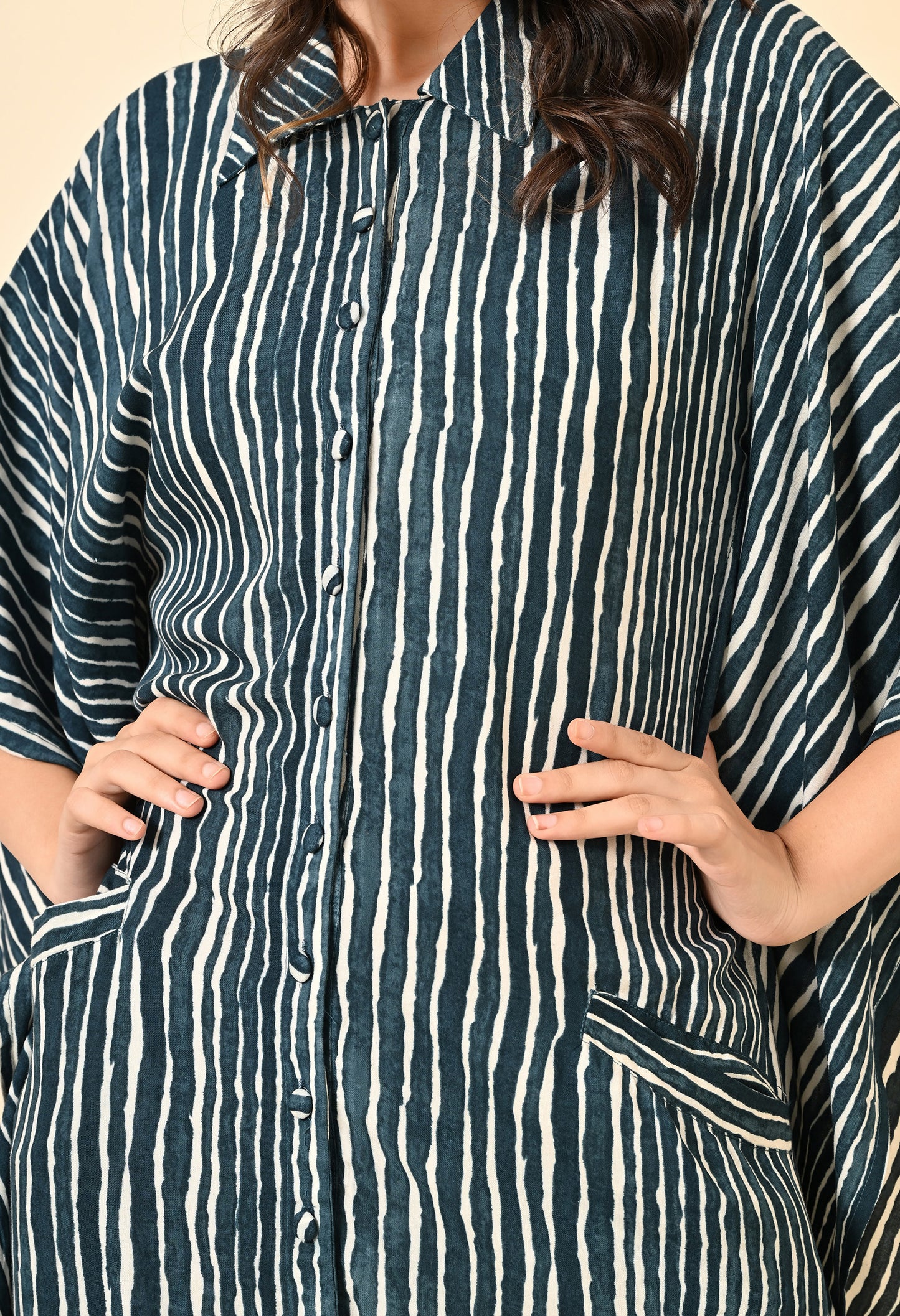 STRIPED KAFTANI DRESS