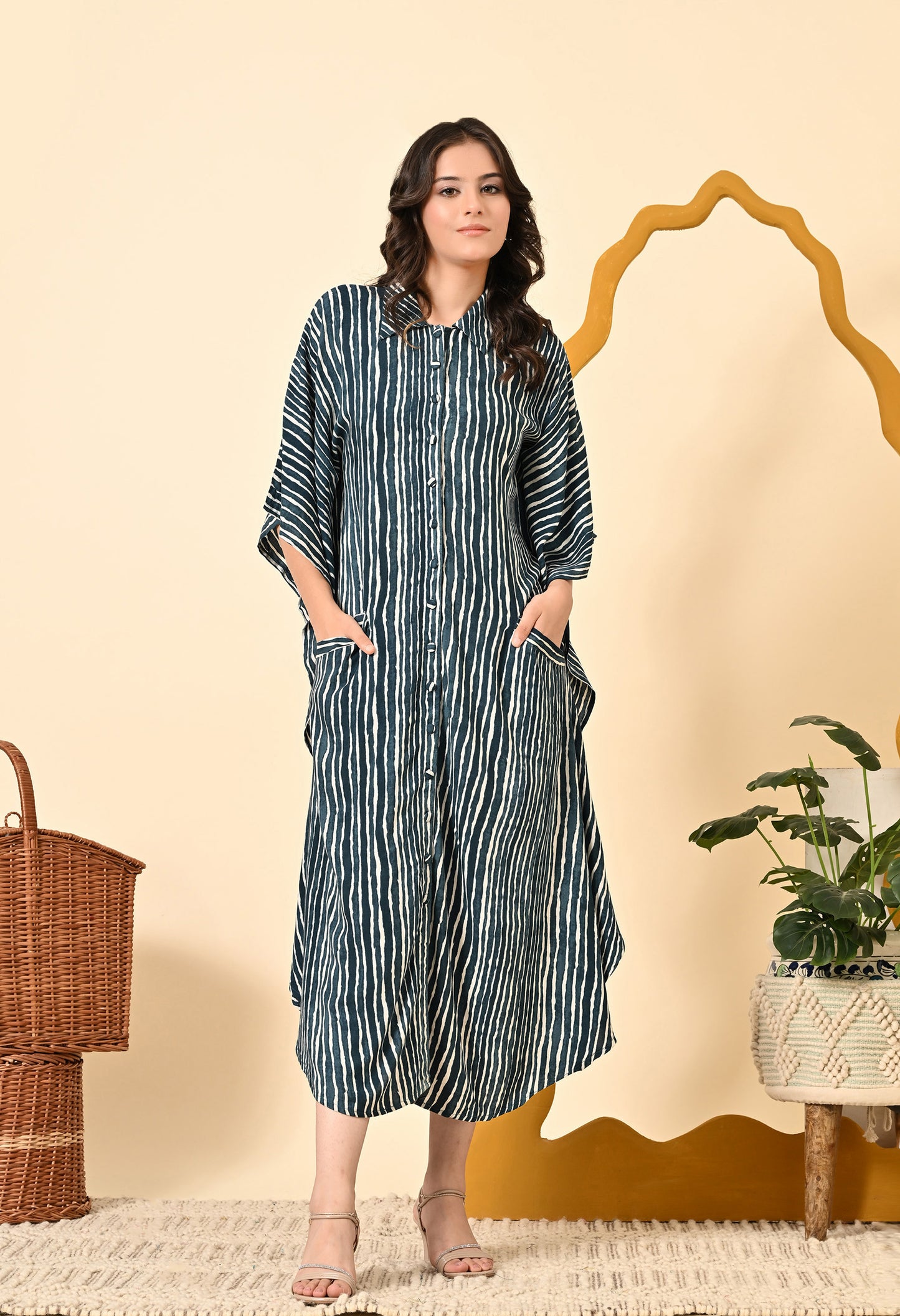 STRIPED KAFTANI DRESS